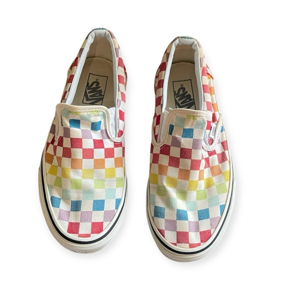 VANS Rainbow Checkered Slip-On Canvas Sneakers, Men's 7.5 Wom's 9 - Picture 2 of 11